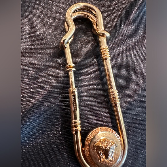 Versace Gold Safety Pin Clip On Gold Medusa Large Pair - Picture 5 of 9